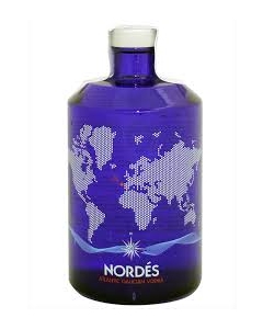 Nordés Vodka